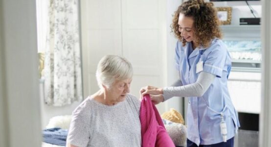Top 7 Qualities to Look for in a Professional Home Caregiver